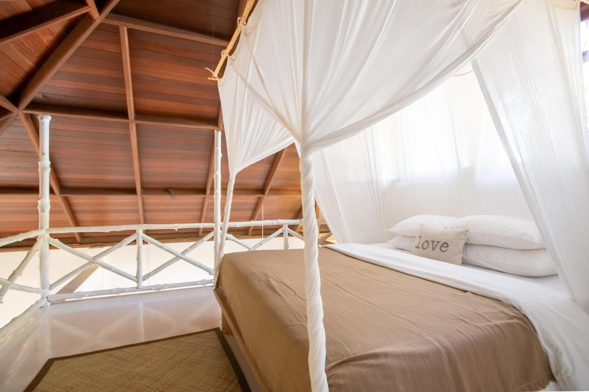 Aloita Resort Mentawai Tua Pejat Экстерьер фото
